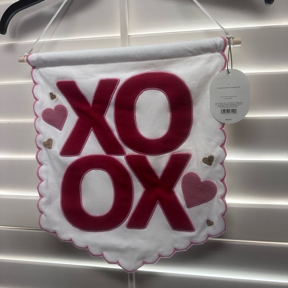 NEW Target Threshold XOXO Wall hanging Banner, NWT - Picture 2 of 6